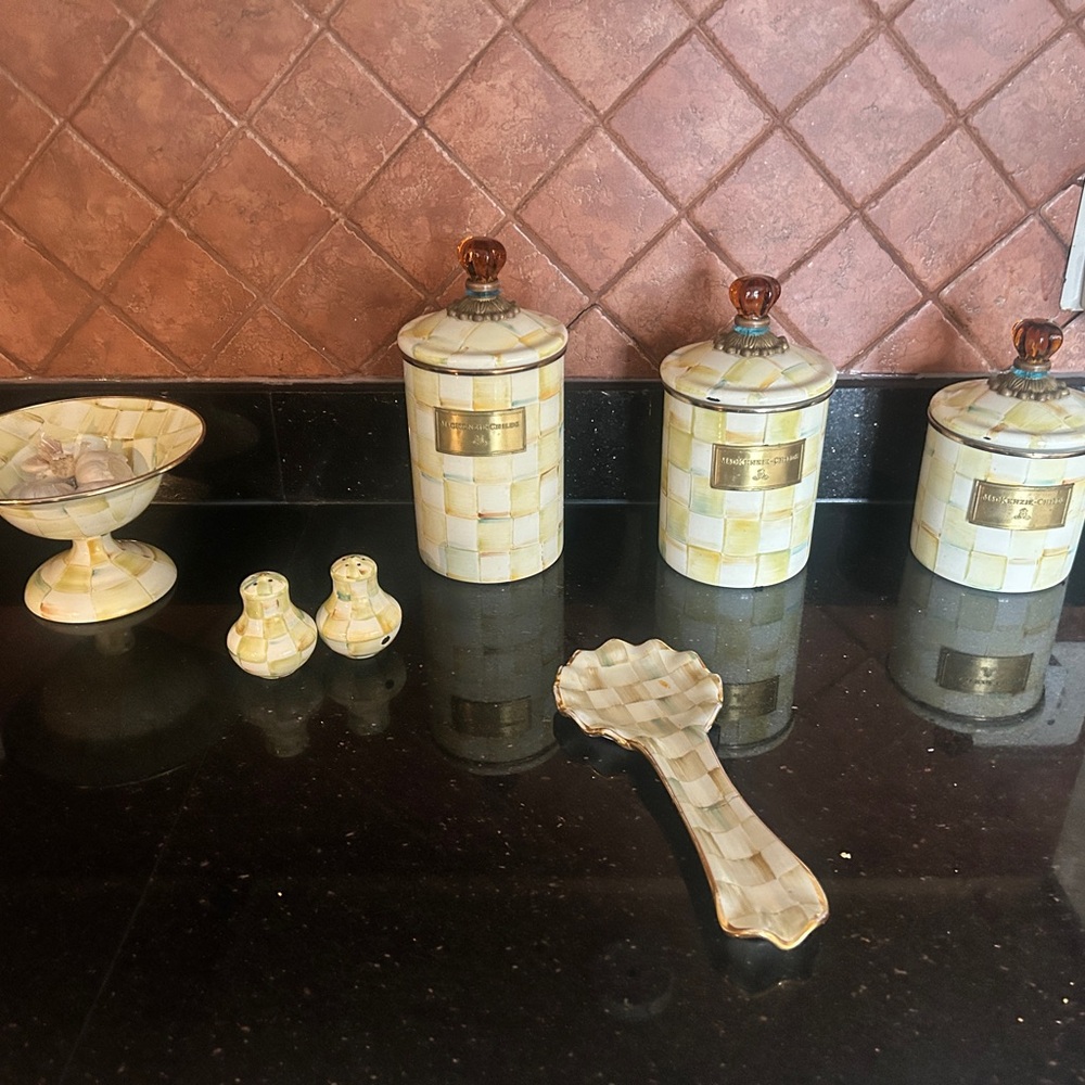 Stylish Cream and Gold Checkered Kitchen Canister Set